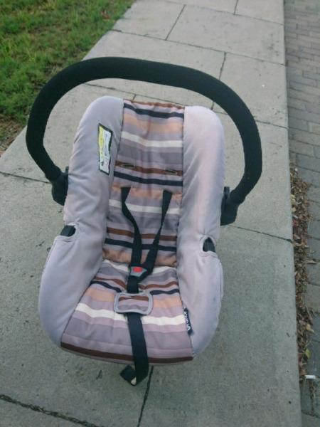 Bounce infant car seat