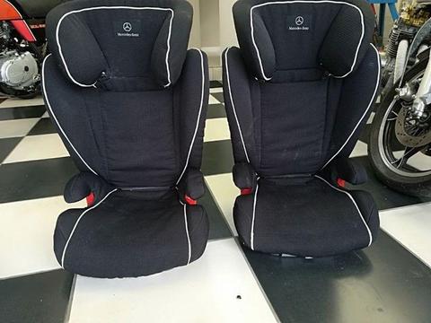 2 x Mercedes Carseats