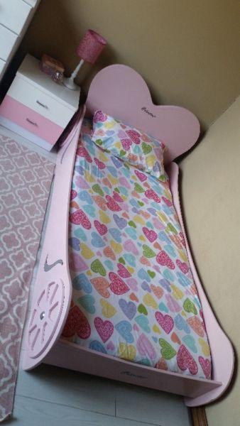 Kids princess bed
