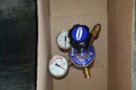 Oxygen welding and cutting 2 stage regulator as new /used once Excellent condition!