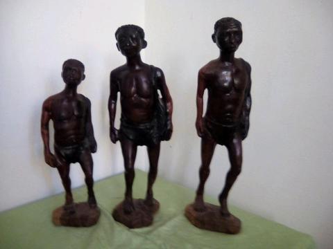 Various wooden african crafts