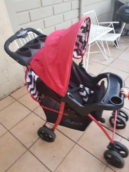 Bounce Pram for sale with car seat
