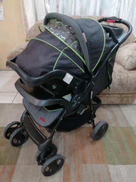 Chelino travel system