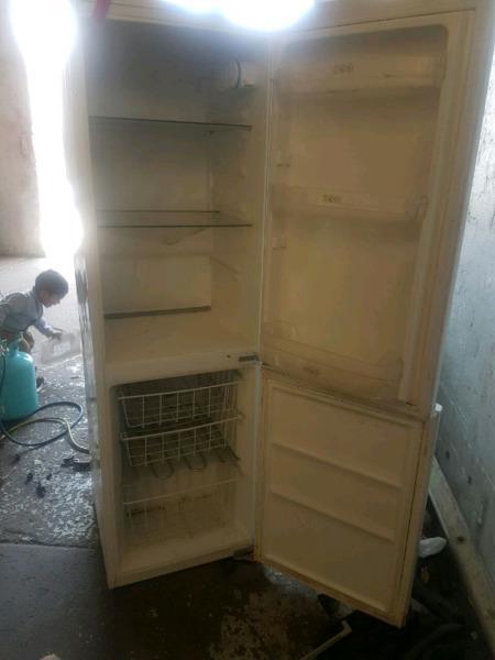 Buy and sell fridges