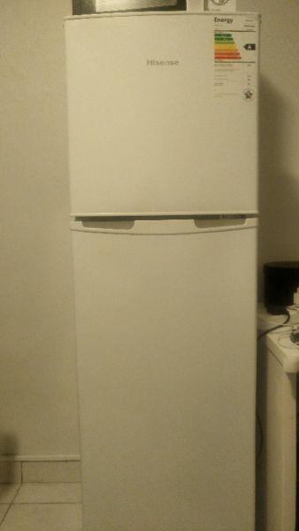 Hisense 220L Top Freezer/Fridge