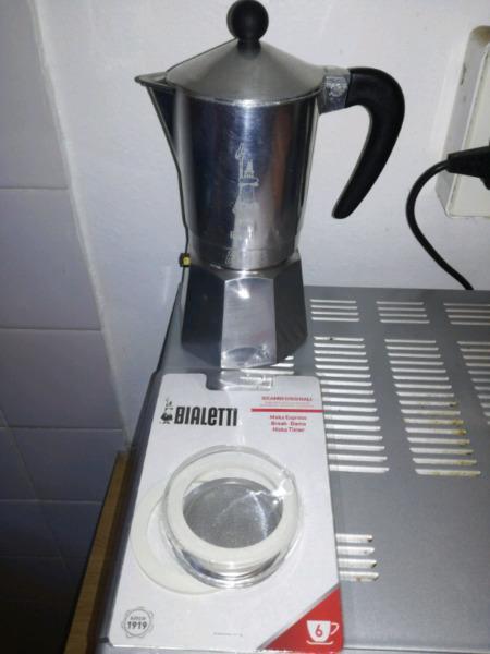 Bialetti Break moka espresso pot