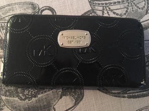 Women’s Michael kors wallet