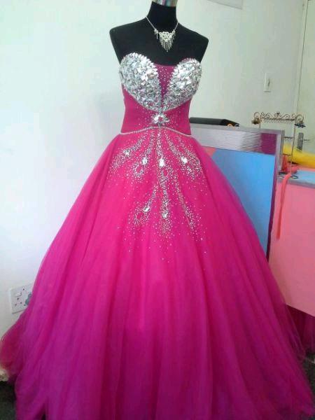 Ball gowns prom dresses mini debs dresses for hire Chatsworth