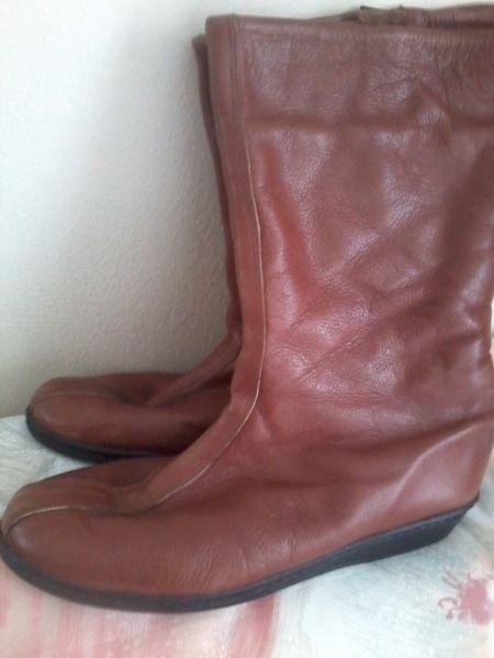 Angel leather boots