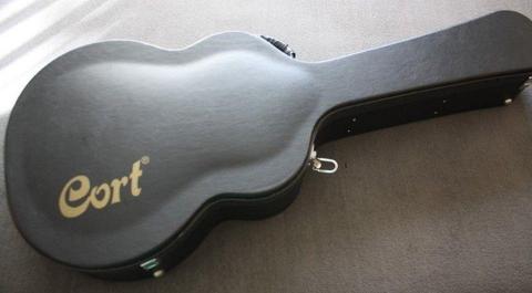 Cort Branded Acoustic Guitar Hard Case - Excellent Condition - Fits Dreadnought