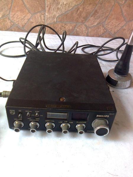 CB RADIO PHILLIPS AND EARIAL FOR SALE