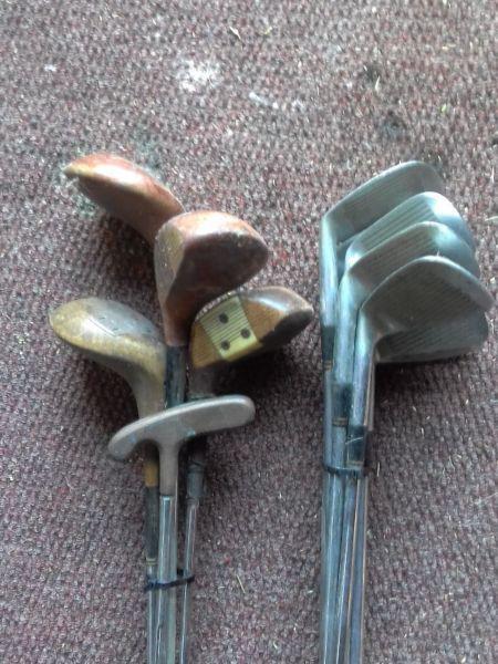 Set of golf clubs irons and wooden irons for sale