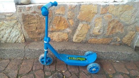 kids three-wheel scooter