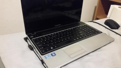 Acer Laptop i5 Like New