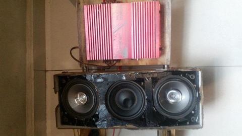 Car amplifier Blaster V series Power Amplifier 500 watts + 3 car speakers extra (2 x Panasonic) R200