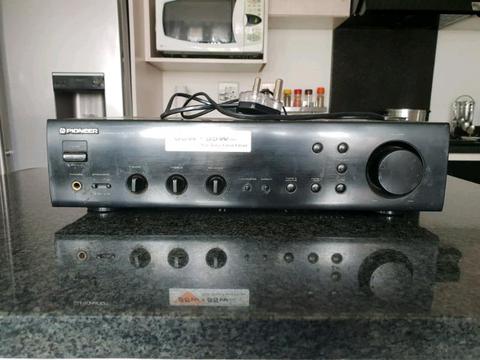 Pioneer a 204 stereo amp