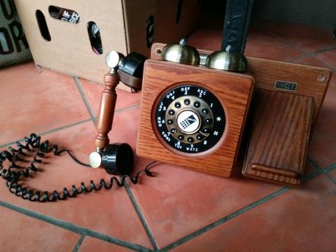 Old vintage look Siecle telkom phone