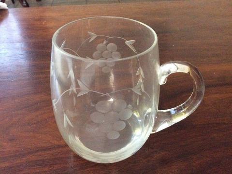 6 large grape design beer/juice glasses