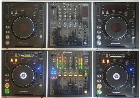 2 X PIONEER CDJ-1000MK3 + 1 X PIONEER DJM-800 DJ MIXER