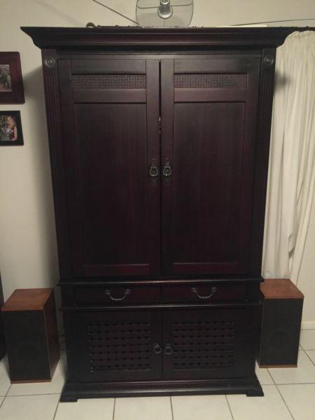 Wetherlys TV cabinet