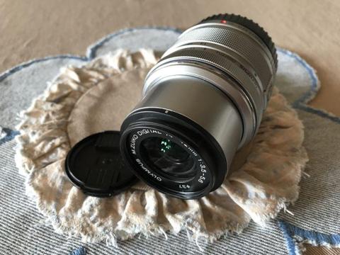 Olympus Digital 14-42 f3.5-5.6 II R MSC mft lens