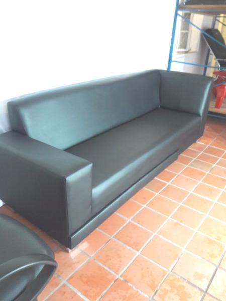 LONG BLACK LEATHER COUCH