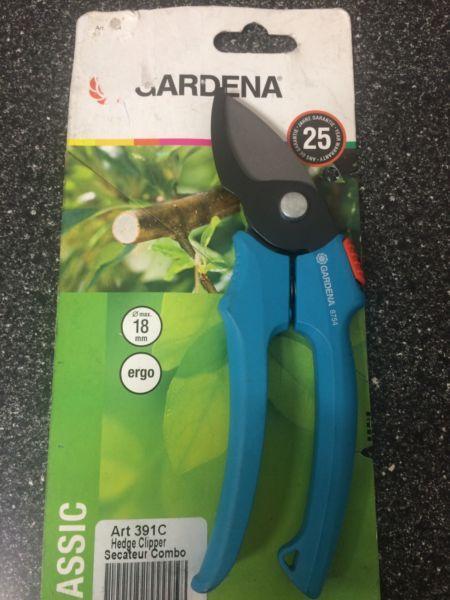 Gardena secateur clippers