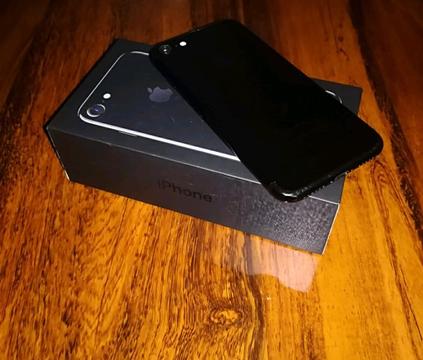 IPHONE 7 128GB JET BLACK IN THE BOX + WARRANTY - TRADE INS WELCOME (0768788354)