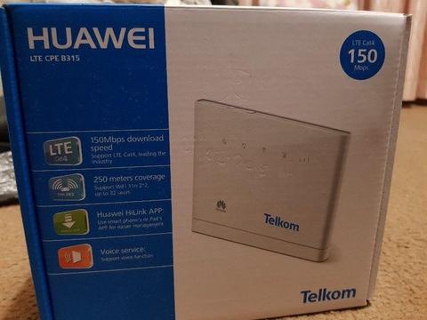 Huawei B315 Router (2 years old)