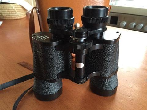 Vintage Working 8x40 Binoculars in retro leather carry case