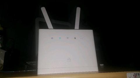 Hauwei B315 LTE router