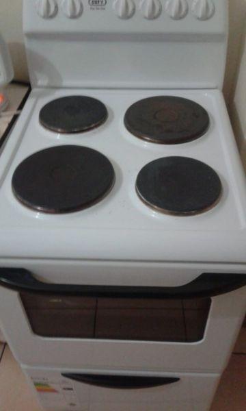 Defy 4 solid plate compact stove
