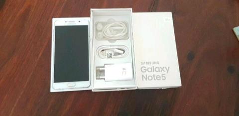 SAMSUNG GALAXY NOTE 5 WHITE IN THE BOX - TRADE INS WELCOME (0768788354)