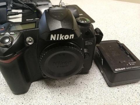 Nikon D70s Camera Body