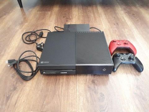 500gb Xbox One console with two remotes