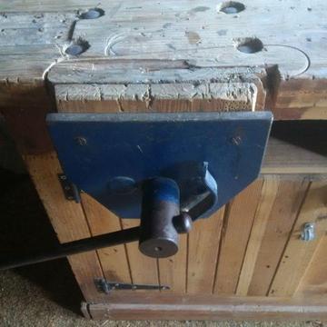 Original Oregon Woodworking Bench with Vise
