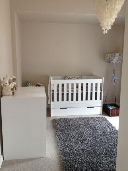 Baby cot, adjustable with drawer and SitSo Rocking Chair