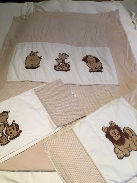 Baby cot linen set for sale