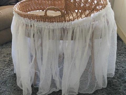 Baby Moses basket cot, excellent condition, never used