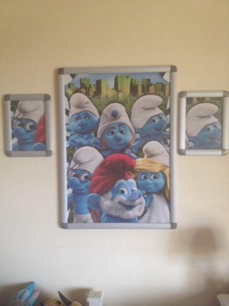 Full SMURF bedroom set - 2 x single duvets and 3 x pictures