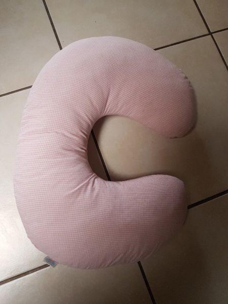 Breastfeeding pillow