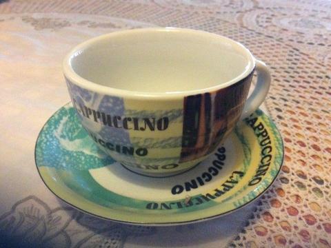 8 new large Cuppachino cups and saucers