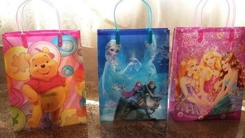 NEW PARTY GIFT BAGS, BOXES AND BUCKETS FOR SALE