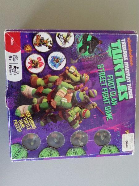 Teenage Mutant ninja Turtles Foot clan Street fight game excellent condition