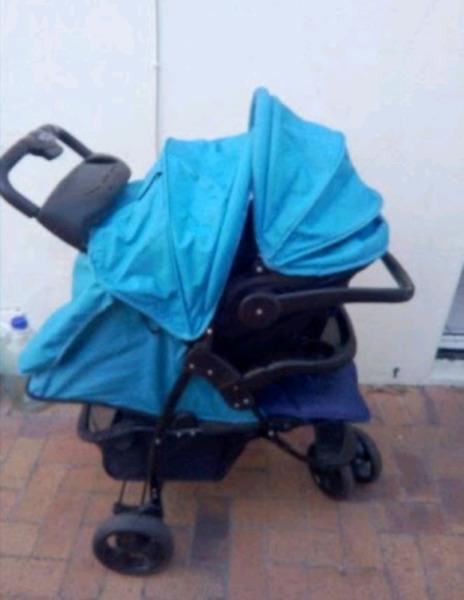 Baby pram with baby seat