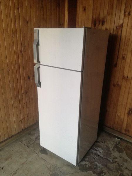 Phillips fridge freezer R1500