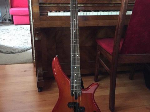 YAMAHA Bass Guitar 4-string