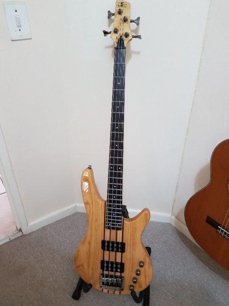 Ibanez SRX 700 - Neck Through - 4 string Active Bass Guitar