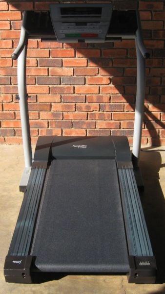 Nordic Track c1800S Treadmill