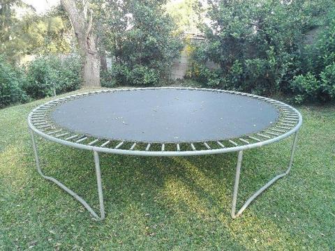 trampoline 4 metres